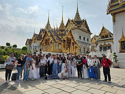 GLP Students in Bangkok