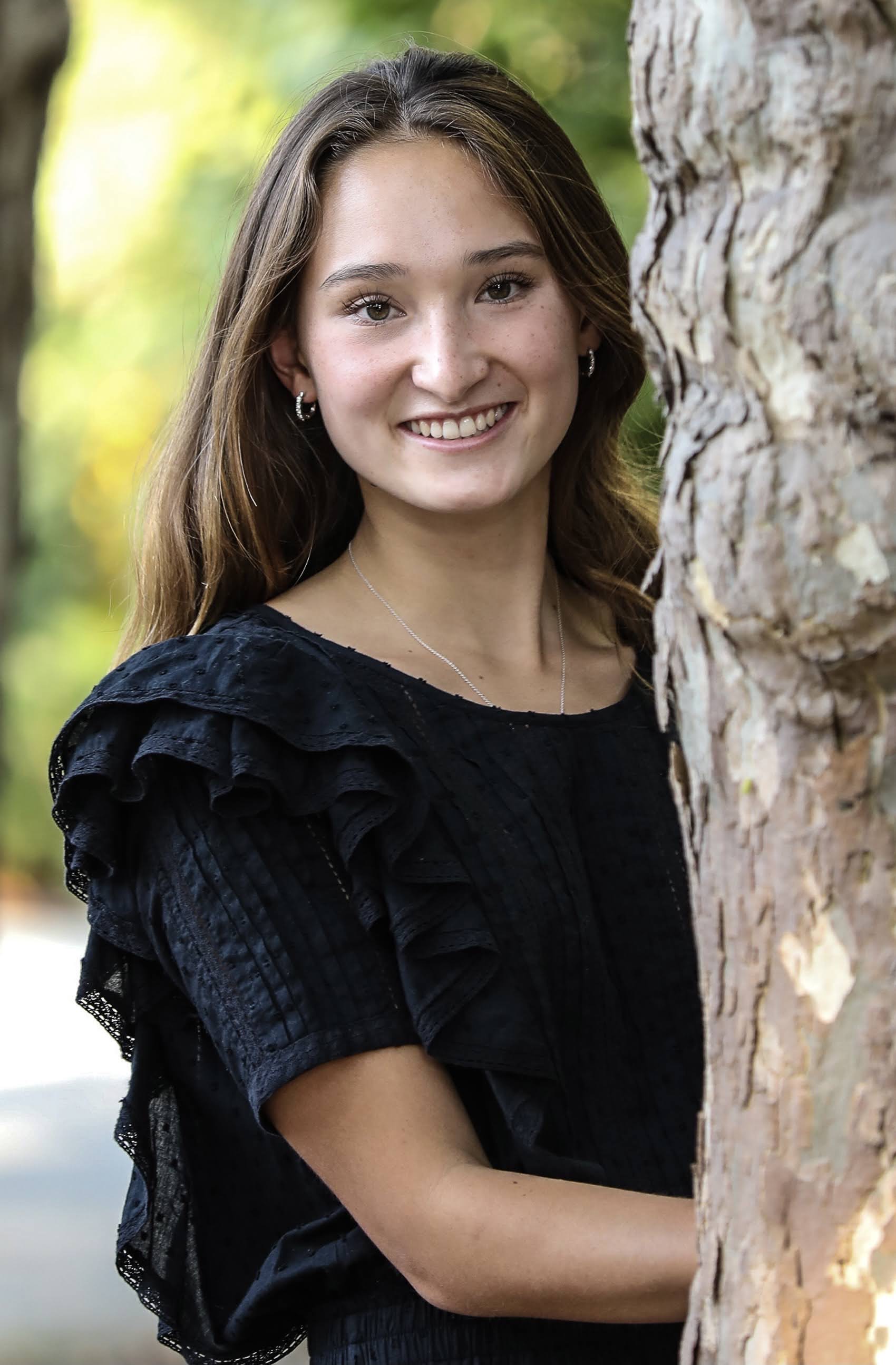 Charlotte Hallenbeck headshot